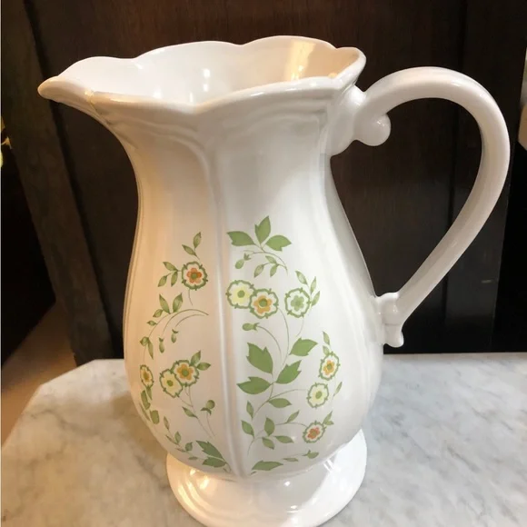 Federalist USA Pottery Pitcher and Bowl. Bowl measures aproximately 13" in diam. - Picture 8 of 13